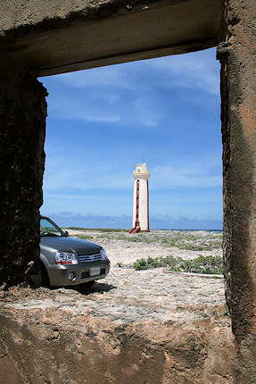 Easy1Rent Pickup parked at Willemstoren Lighthouse